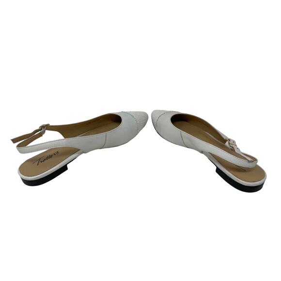 Trotters Womens Halsey Flat White Adjustable Ankle Strap Size 8.5 - Picture 2 of 11